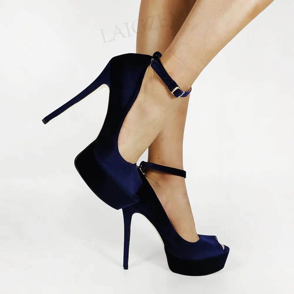 SEIIHEM Velet Women Platform Pumps Peep Toe High Heels Sandals Prom Party Shoes Woman Ladies Mujer Bombas Big Size 43 44 46 52
SEIIHEM Velet Women Platform Pumps Peep Toe High Heels Sandals Prom Party Shoes Woman Ladies Mujer Bombas Big Size 43 44 46 52