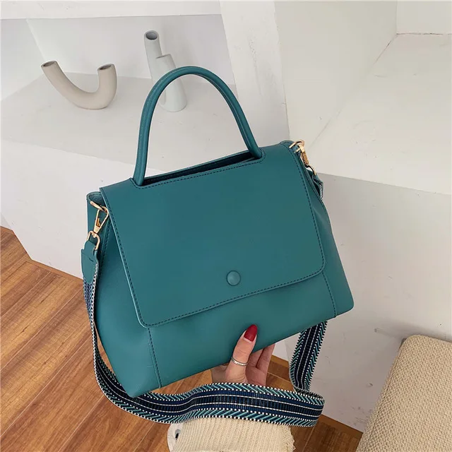 Casual Totes Bags Women Leather Handbags For Women PU Shoulder Messenger Bag Female Retro Daily Totes Elegant Handbags Female
Casual Totes Bags Women Leather Handbags For Women PU Shoulder Messenger Bag Female Retro Daily Totes Elegant Handbags Female
