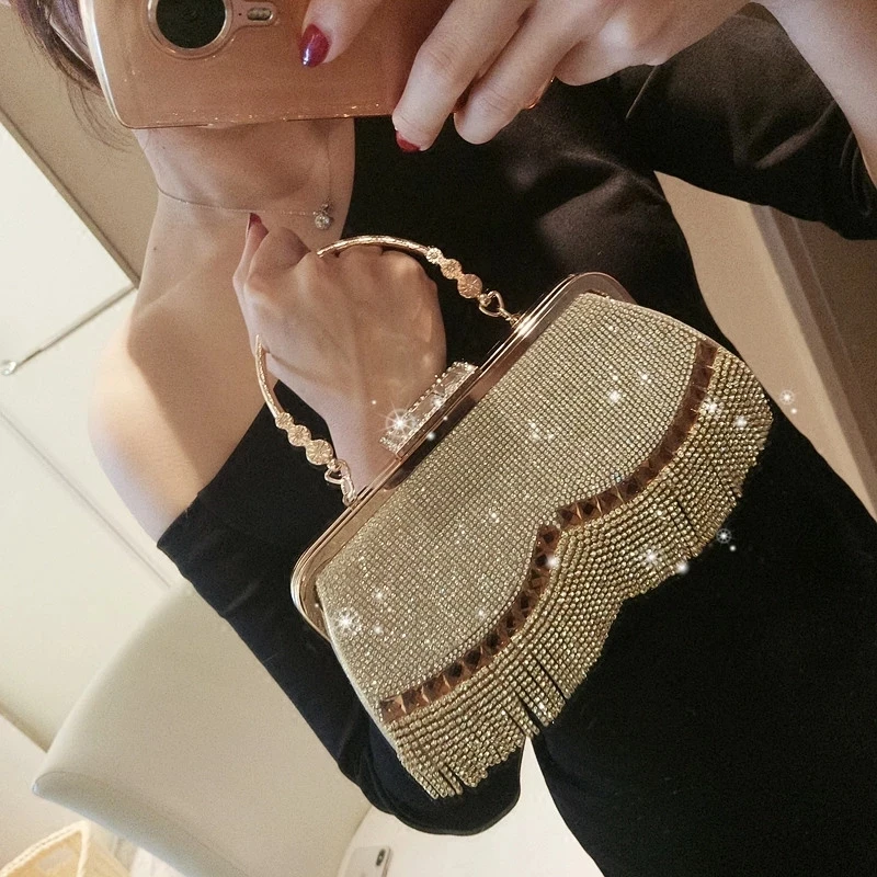 Women's Wedding Clutch Bag Luxury Rhinestone Tassel Handbag Banquet Gold Evening Bag Party Purse Chain Shoulder Bag
Women's Wedding Clutch Bag Luxury Rhinestone Tassel Handbag Banquet Gold Evening Bag Party Purse Chain Shoulder Bag