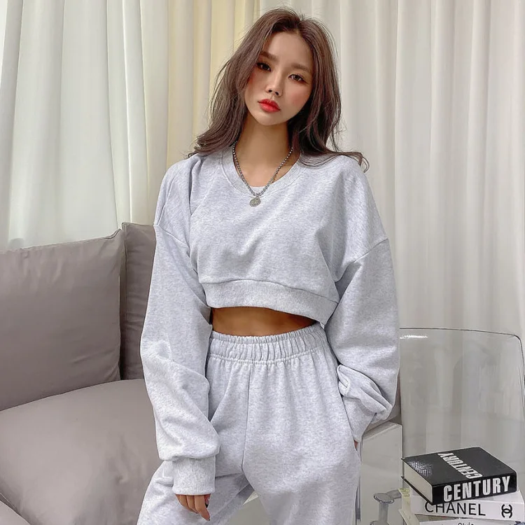 Women Spring Autumn Solid Tracksuit Two Piece Set Sweatshirt Crop Top Harem Pants Matching 2 Piece Set Casual Streetwear Outfits
Women Spring Autumn Solid Tracksuit Two Piece Set Sweatshirt Crop Top Harem Pants Matching 2 Piece Set Casual Streetwear Outfits