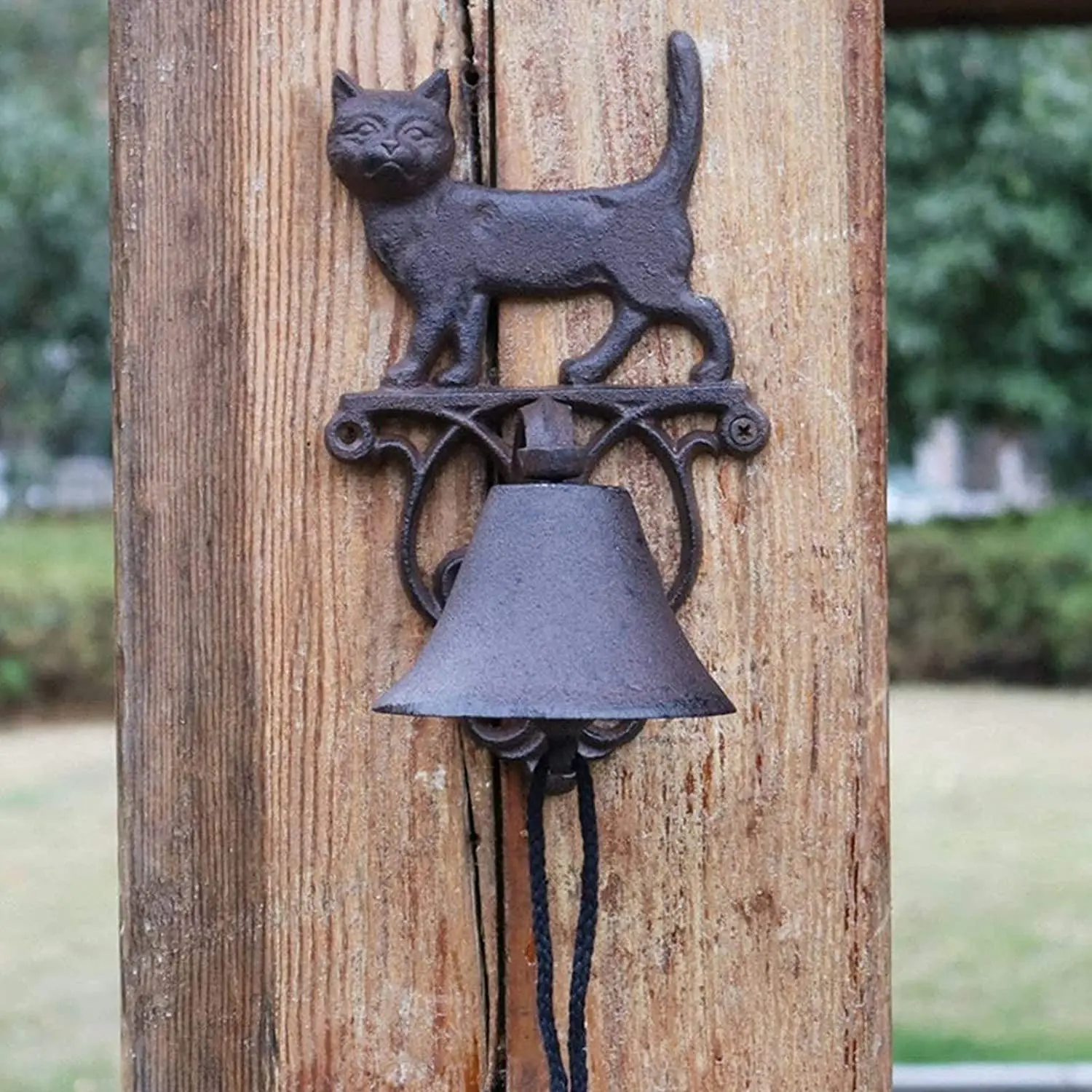 Rustic Style Vintage Cast Iron Hanging Doorbell with Cat Decoration and Wall Bracket Traditional Style Rustic Door Bell
Rustic Style Vintage Cast Iron Hanging Doorbell with Cat Decoration and Wall Bracket Traditional Style Rustic Door Bell