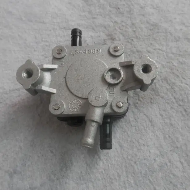Топливный насос 844527 844089 ДЛЯ BRIGGS & STRATTON различные VANGUARD 540000 541000 542000 543000 и более Бесплатная доставка
Топливный насос 844527 844089 ДЛЯ BRIGGS & STRATTON различные VANGUARD 540000 541000 542000 543000 и более Бесплатная доставка