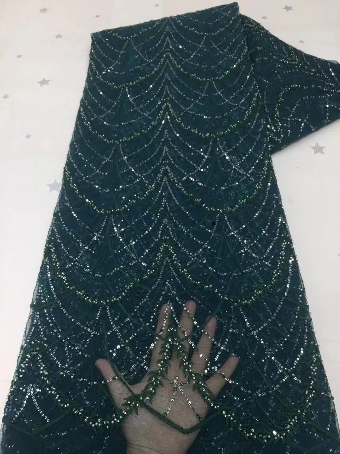 Hot Sale African Sequin Lace Fabric 2021 New French Lace Fabric With Sequins Glitter Embroidery Mesh Lace Fabric For Party Sew
Hot Sale African Sequin Lace Fabric 2021 New French Lace Fabric With Sequins Glitter Embroidery Mesh Lace Fabric For Party Sew