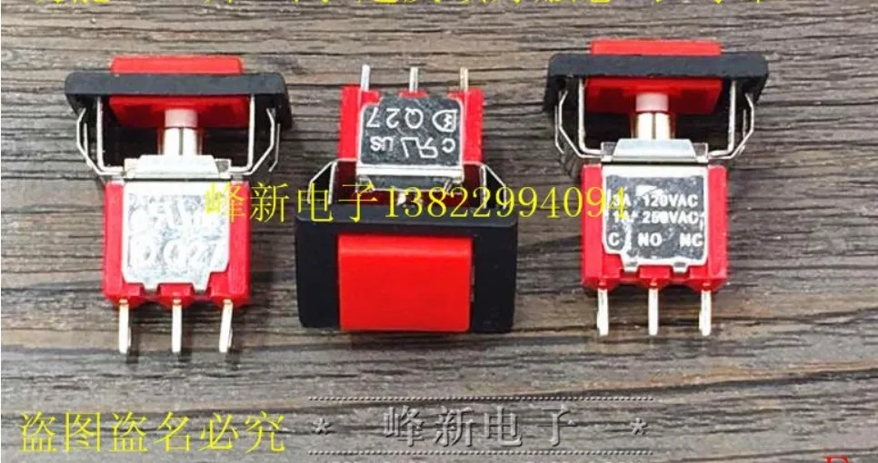 Taiwan self-reset button switch button 3-pin button power switch jog P8701-F22A switch
Taiwan self-reset button switch button 3-pin button power switch jog P8701-F22A switch