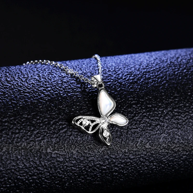 LESF 925 Silver 1 Carat D Color Moissanite Necklace Women Fashion White Fritillary Butterfly New Pendant Gift Chain
LESF 925 Silver 1 Carat D Color Moissanite Necklace Women Fashion White Fritillary Butterfly New Pendant Gift Chain