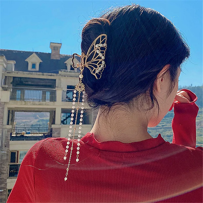 2021 New Large Pearl Grab Clip Butterfly Hairpin Tassel Pendant Hair Claw Barrettes Elegant Headwear Women Girl Hair Accessories
2021 New Large Pearl Grab Clip Butterfly Hairpin Tassel Pendant Hair Claw Barrettes Elegant Headwear Women Girl Hair Accessories