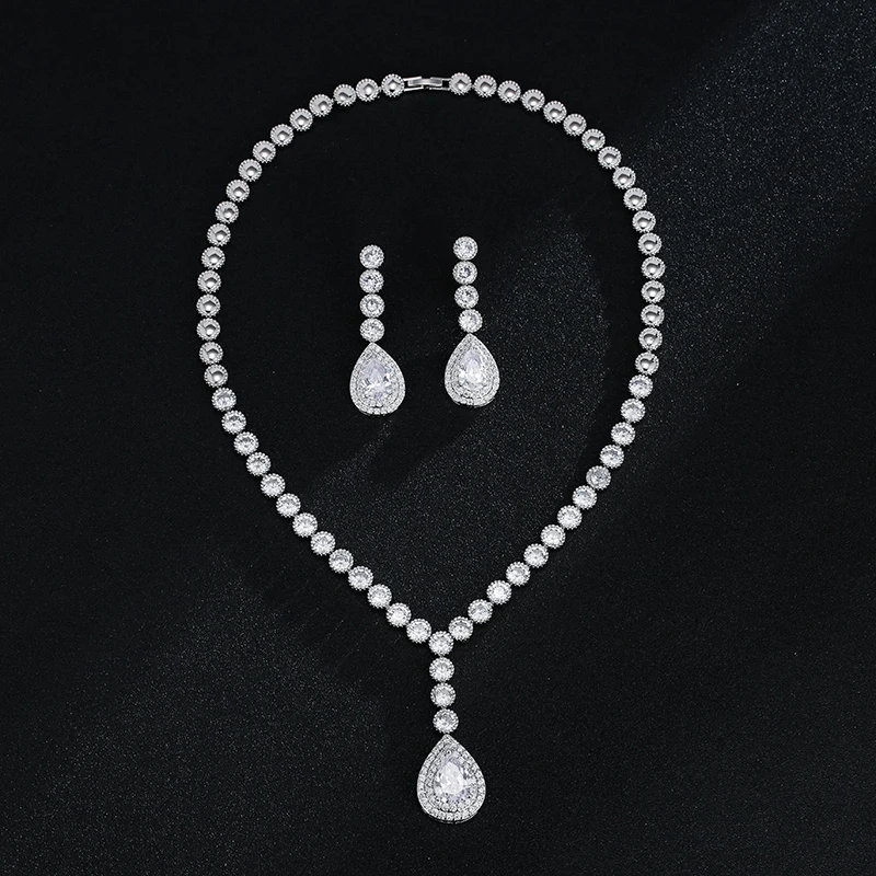 Emmaya New Arrival Elegant Waterdrop Necklace And Earring Shiny Cubic Zircon Jewelry Set Fashion Banquet Exquisite Dress-Up
Emmaya New Arrival Elegant Waterdrop Necklace And Earring Shiny Cubic Zircon Jewelry Set Fashion Banquet Exquisite Dress-Up