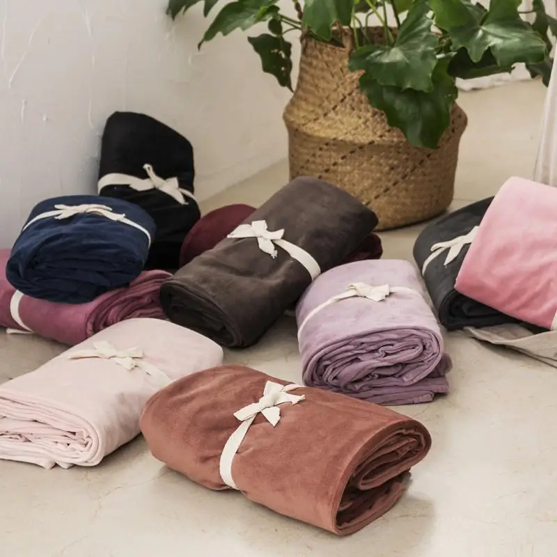 Simple Solid Color Pillowcase Super Soft Velvet Pillowcases Brief Style Pillow Case Cover 48x74cm 1/2pcs Pillow Drop Shipping
Simple Solid Color Pillowcase Super Soft Velvet Pillowcases Brief Style Pillow Case Cover 48x74cm 1/2pcs Pillow Drop Shipping