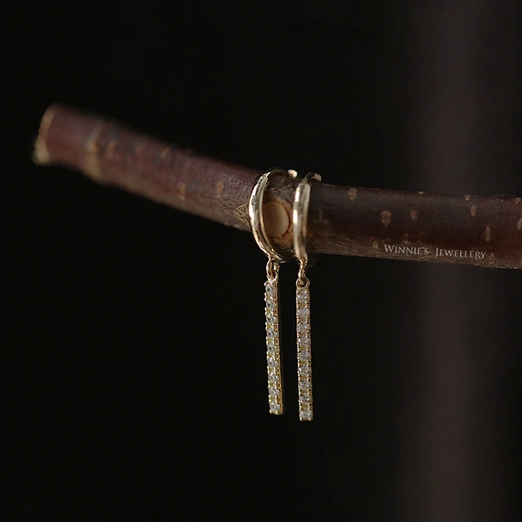 Geometric Buckle Earrings For Women 925 Sterling Silver Straight Stick Tassel 9k Gold Plated OL Style Ear Accessories Fine Jewel
Geometric Buckle Earrings For Women 925 Sterling Silver Straight Stick Tassel 9k Gold Plated OL Style Ear Accessories Fine Jewel