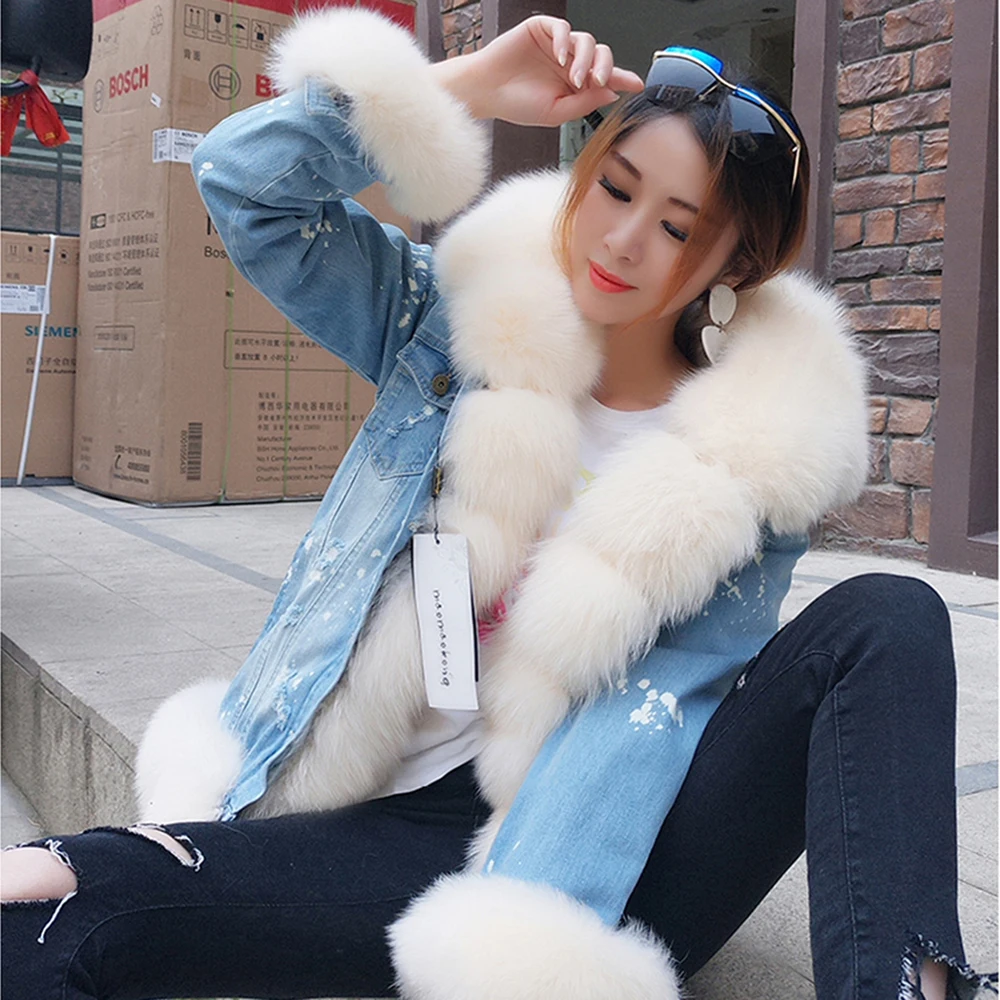 2020 new winter fox fur collar cotton jacket ultra short denim fur jacket ladies detachable plus velvet thick liner jacket
2020 new winter fox fur collar cotton jacket ultra short denim fur jacket ladies detachable plus velvet thick liner jacket