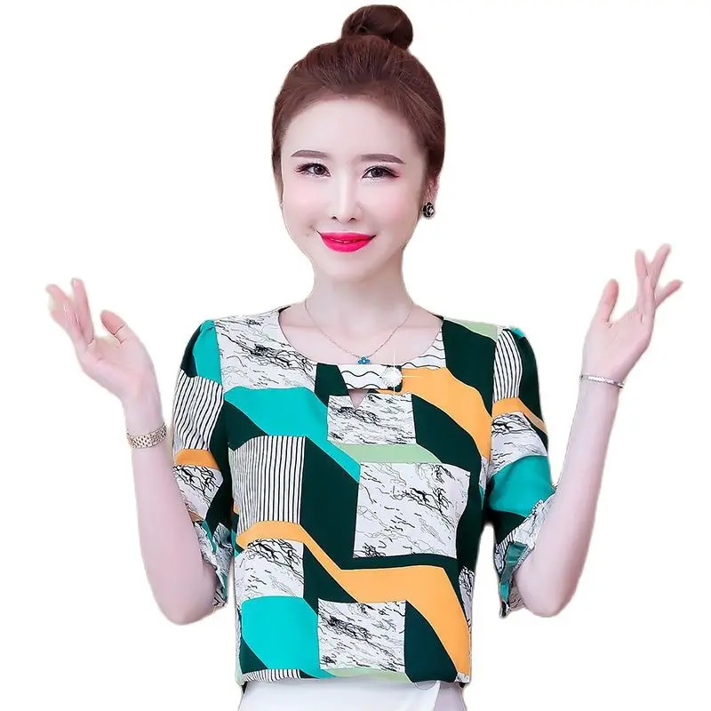 Women Spring Summer Style Chiffon Blouses Shirts Lady Casual Short Flare Sleeve O-Neck Blouses Tops DF4149
Women Spring Summer Style Chiffon Blouses Shirts Lady Casual Short Flare Sleeve O-Neck Blouses Tops DF4149