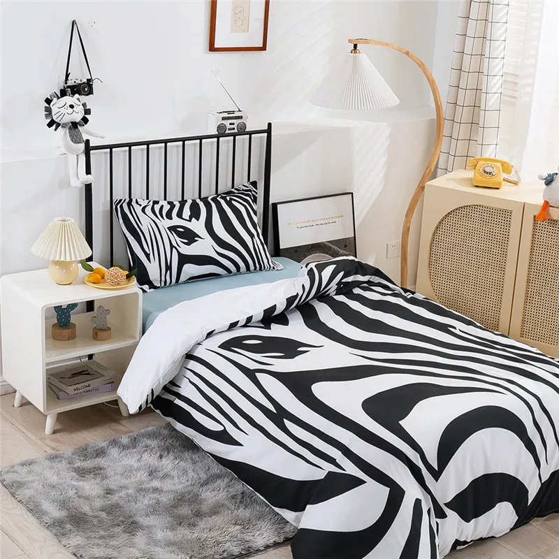 New winter design zebra black and white stripes home textiles bedding set duvet cover set with pillowcase king queen full
New winter design zebra black and white stripes home textiles bedding set duvet cover set with pillowcase king queen full