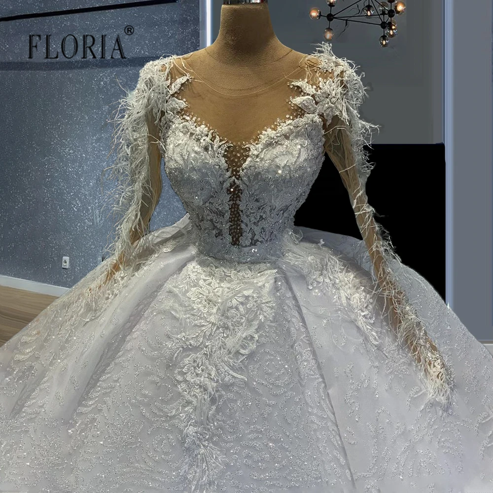 Gorgeous Ball Gown Bridal Gowns Crystal Beaded Feathers Wedding Party Dresses for Bride Princess Vestido De Novia
Gorgeous Ball Gown Bridal Gowns Crystal Beaded Feathers Wedding Party Dresses for Bride Princess Vestido De Novia