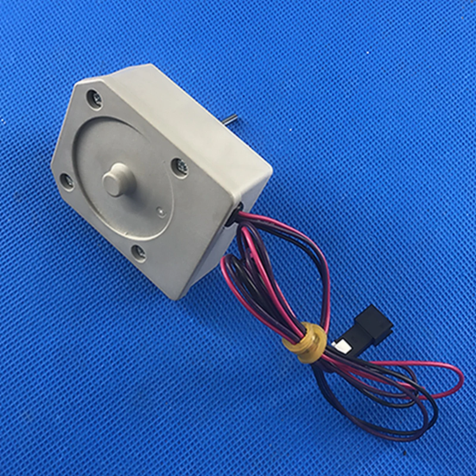 For ZWF-10-2 Fan Motor freezer Refrigerator Fan For B03081031 Solar Cooler Refrigerator Engine
For ZWF-10-2 Fan Motor freezer Refrigerator Fan For B03081031 Solar Cooler Refrigerator Engine