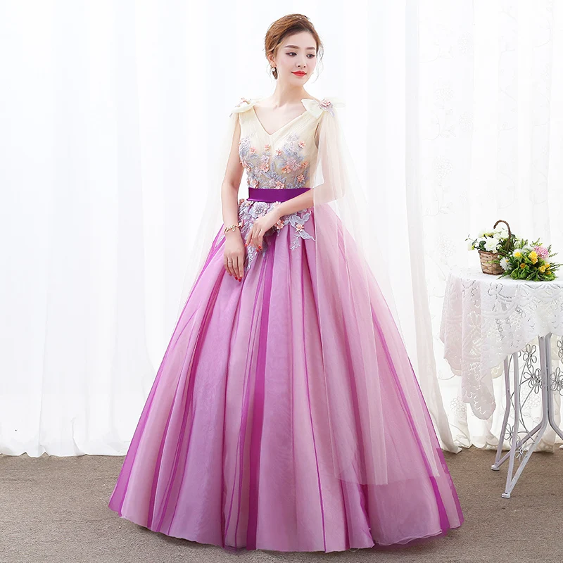 real bowknot shoulder veil embroidery flowers ball gown lovely gown Sissi princess dress Victorian /Marie/customs making
real bowknot shoulder veil embroidery flowers ball gown lovely gown Sissi princess dress Victorian /Marie/customs making
