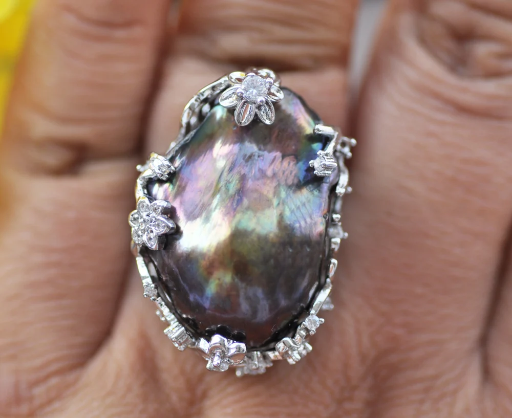 Z10741 Big 30mm Peacock-Black Baroque Keshi Pearl Ring CZ
Z10741 Big 30mm Peacock-Black Baroque Keshi Pearl Ring CZ