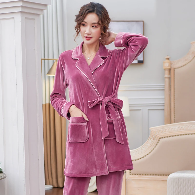 Winter Women Pajamas 2 Pieces Robes + Trousers Pajamas Sets Women Thick Island Velvet Sexy Autumn Long Sleeve Home Lounge Gift
Winter Women Pajamas 2 Pieces Robes + Trousers Pajamas Sets Women Thick Island Velvet Sexy Autumn Long Sleeve Home Lounge Gift