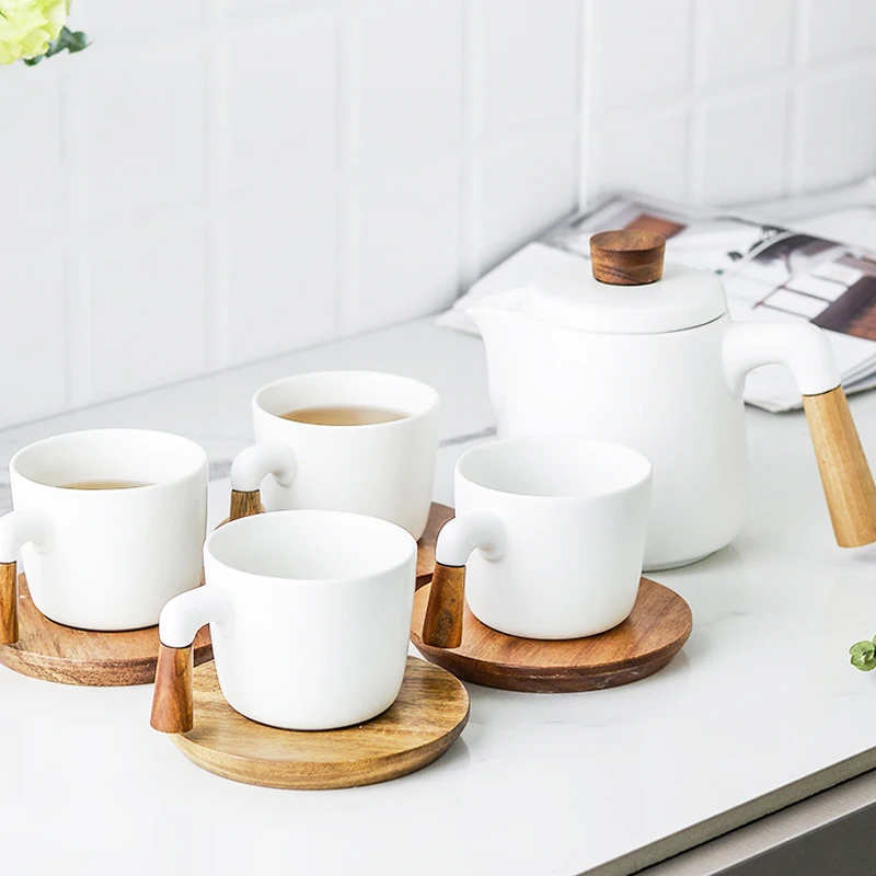 Japanese Style Tea Set Wooden Handle Ceramic Tea Pot Thickened High Borosilicate Glass Transparent Heat Resistant Tea Pot
Japanese Style Tea Set Wooden Handle Ceramic Tea Pot Thickened High Borosilicate Glass Transparent Heat Resistant Tea Pot