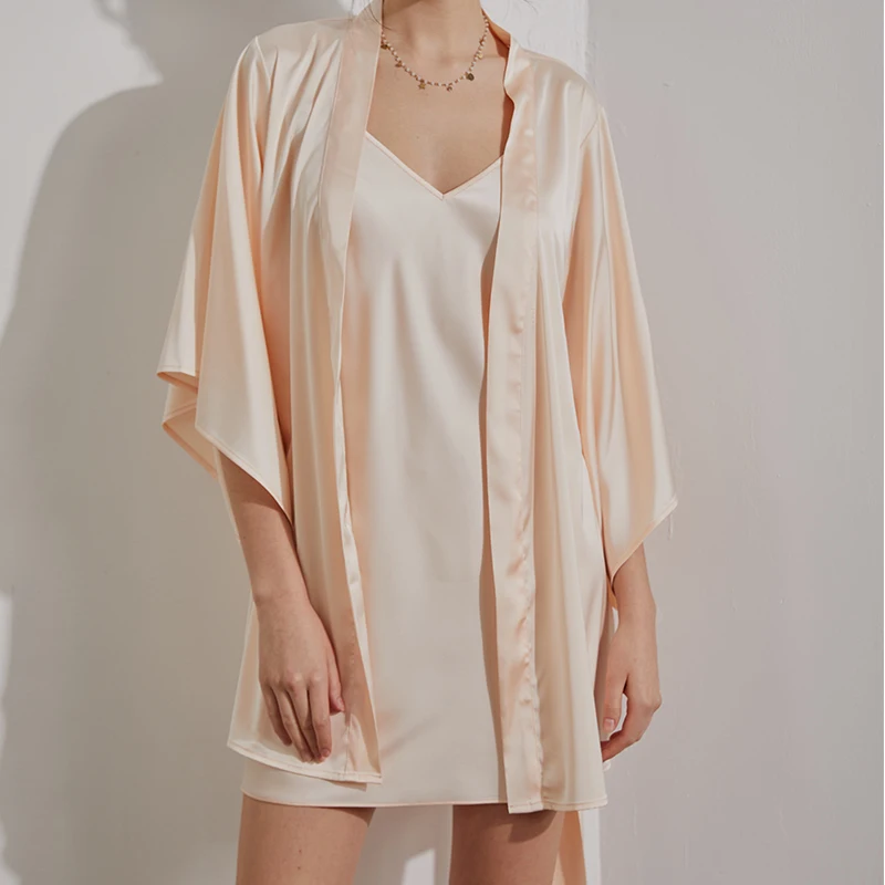 Lilymoda 2019 Sumer New Women Sleepwear Sleevless Home Dress V-Neck Sexy Nightgown Fashion Female Nightdress for Ladies
Lilymoda 2019 Sumer New Women Sleepwear Sleevless Home Dress V-Neck Sexy Nightgown Fashion Female Nightdress for Ladies