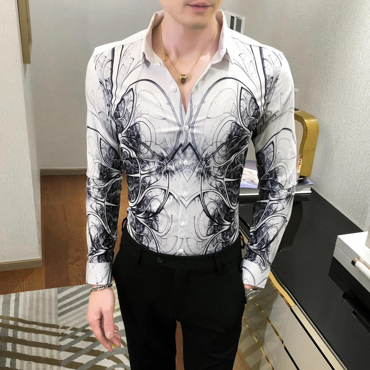 Luxury Black White Men Flower Shirt Fashion Spring Floral Shirt Korean Slim Fit Casual Men Social Shirt Long Sleeve Night Club
Luxury Black White Men Flower Shirt Fashion Spring Floral Shirt Korean Slim Fit Casual Men Social Shirt Long Sleeve Night Club