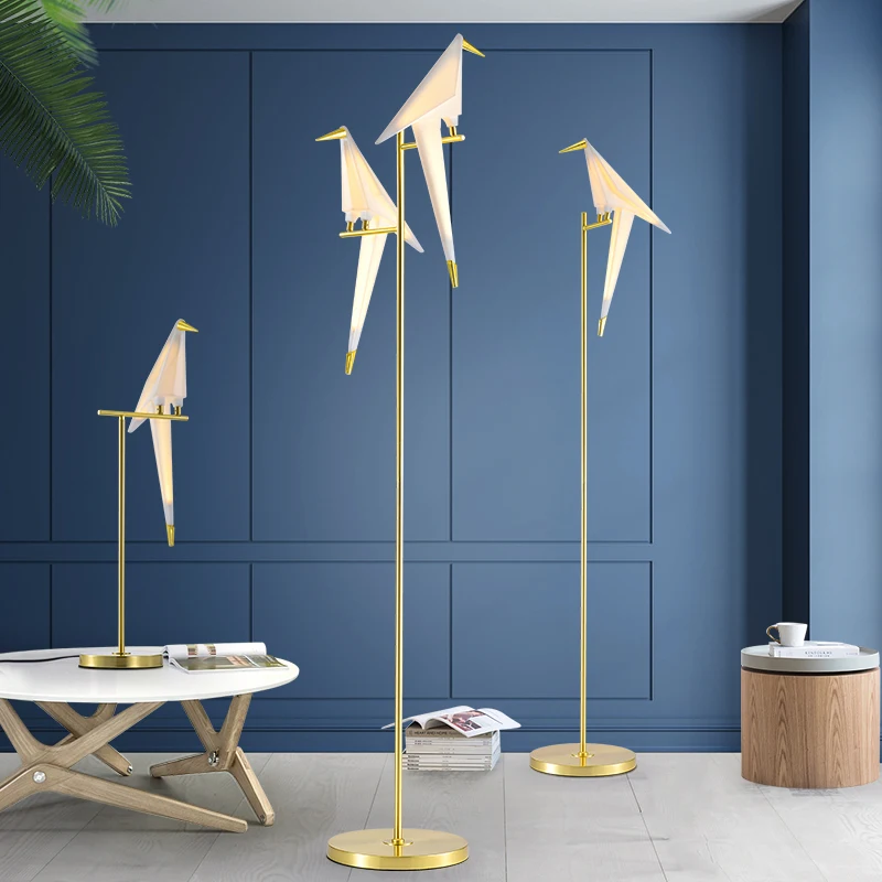 Nordic designer floor lamp Origami Bird standing lamp For Living room Art decorative Bedroom Studio Bed Side Table Desk lamp
Nordic designer floor lamp Origami Bird standing lamp For Living room Art decorative Bedroom Studio Bed Side Table Desk lamp