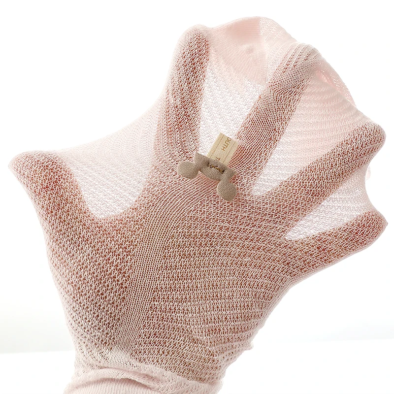 Детские хлопковые колготки для девочек, летние вязаные белые колготки для малышей, тонкие сетчатые штаны для новорожденных, аксессуары для младенцев
Детские хлопковые колготки для девочек, летние вязаные белые колготки для малышей, тонкие сетчатые штаны для новорожденных, аксессуары для младенцев