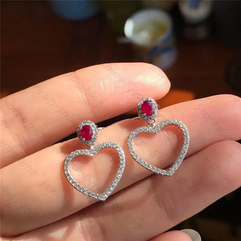 Женские серьги из серебра 925 пробы, с натуральным Рубином, превосходного качества и роскошной атмосферы
Женские серьги из серебра 925 пробы, с натуральным Рубином, превосходного качества и роскошной атмосферы