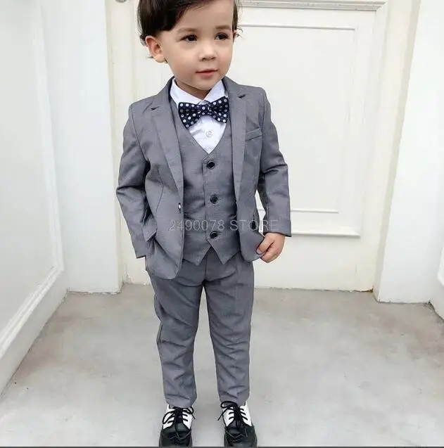 ANNIEBRITNEY grey 3 Piece Slim Fit Men Formal boys Suit Tailor Made Groom Wedding Tuxedo Prom Wedding Business Men Suit Set
ANNIEBRITNEY grey 3 Piece Slim Fit Men Formal boys Suit Tailor Made Groom Wedding Tuxedo Prom Wedding Business Men Suit Set