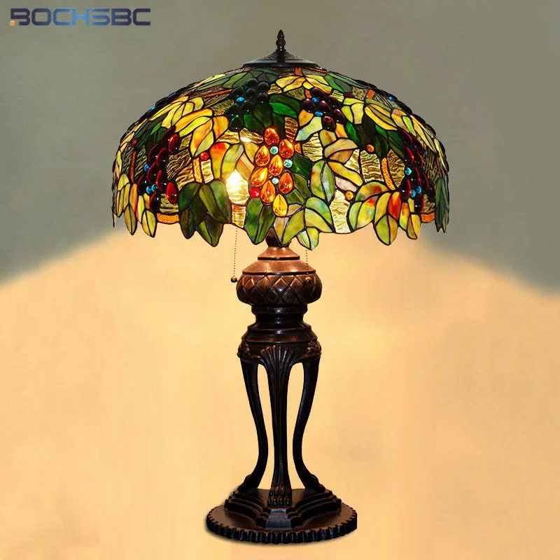 BOCHSBC Tiffany Art Lamp High Quality Stained Glass Grape Shade Table Lamp Living Room Bedside Bar Light Fixtrues
BOCHSBC Tiffany Art Lamp High Quality Stained Glass Grape Shade Table Lamp Living Room Bedside Bar Light Fixtrues