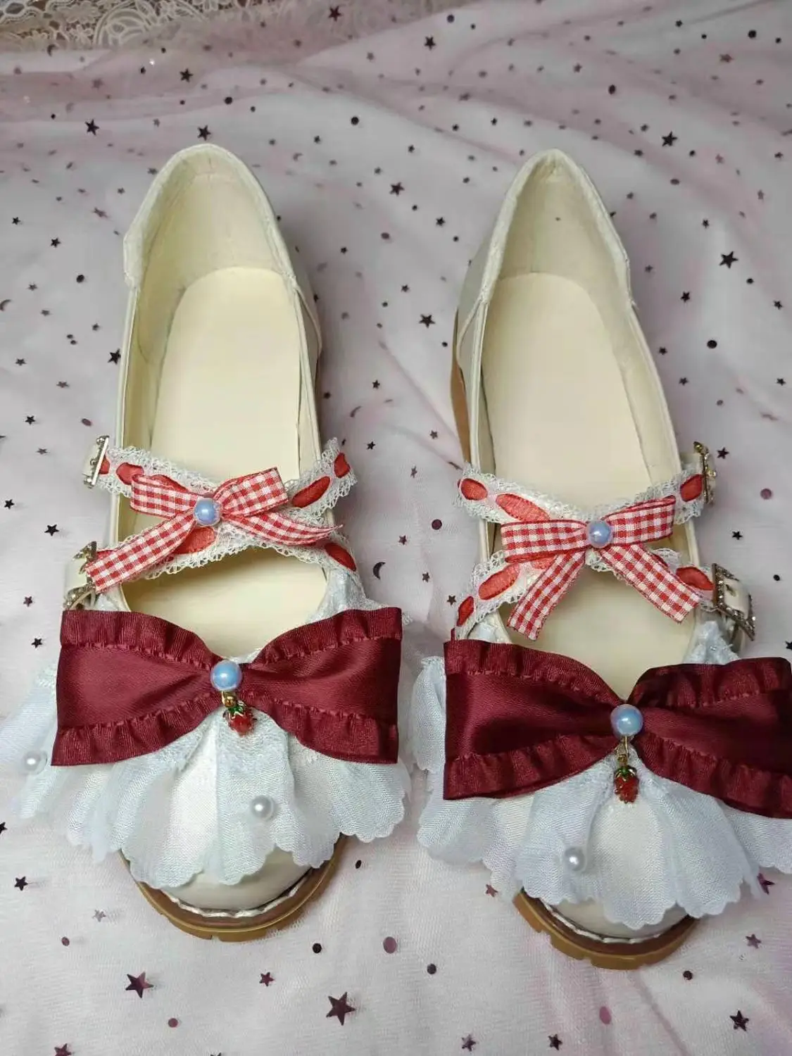 Japanese sweet lolita shoes vintage cute strawberry lace princess kawaii shoes round head low heel women shoes loli cosplay
Japanese sweet lolita shoes vintage cute strawberry lace princess kawaii shoes round head low heel women shoes loli cosplay