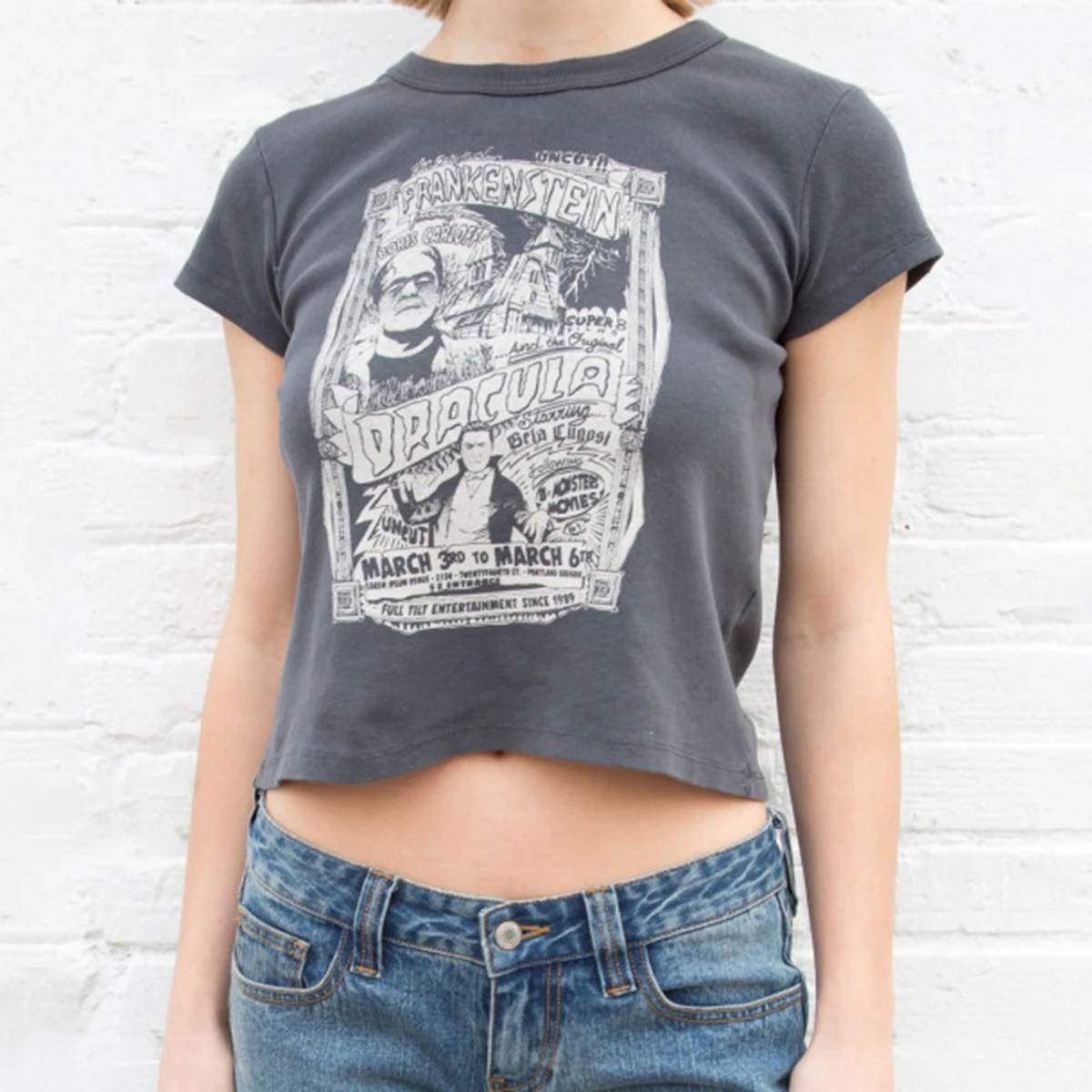 Vintage Cartoon Print Tee Tops Women Cute Round Neck Short Sleeve Slim T Shirt Femme Summer Casual Streetwear T Shirts 2021
Vintage Cartoon Print Tee Tops Women Cute Round Neck Short Sleeve Slim T Shirt Femme Summer Casual Streetwear T Shirts 2021