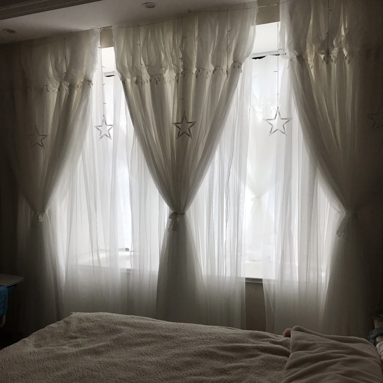 Korean Princess Blackout Three Layers Curtains for Bedroom Lantern Solid White Cortinas Eco-friendly Voile Fabrics Gauze Custom
Korean Princess Blackout Three Layers Curtains for Bedroom Lantern Solid White Cortinas Eco-friendly Voile Fabrics Gauze Custom