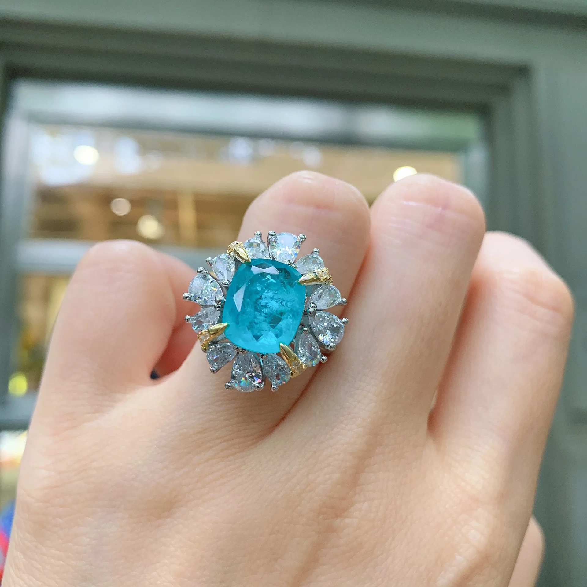 QTT Stunning Paraiba Tourmaline Stone Women's Ring Silver Color Finger Ring Ladies Women Jewelry 2022 Trend
QTT Stunning Paraiba Tourmaline Stone Women's Ring Silver Color Finger Ring Ladies Women Jewelry 2022 Trend