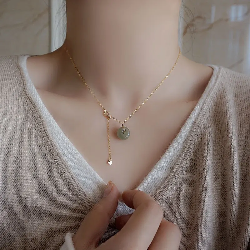 Silvology 925 Sterling Silver Hetian Jade Pendant Necklace Round Jade Lucky Button Luxury Necklace for Women Birthday Jewelry
Silvology 925 Sterling Silver Hetian Jade Pendant Necklace Round Jade Lucky Button Luxury Necklace for Women Birthday Jewelry