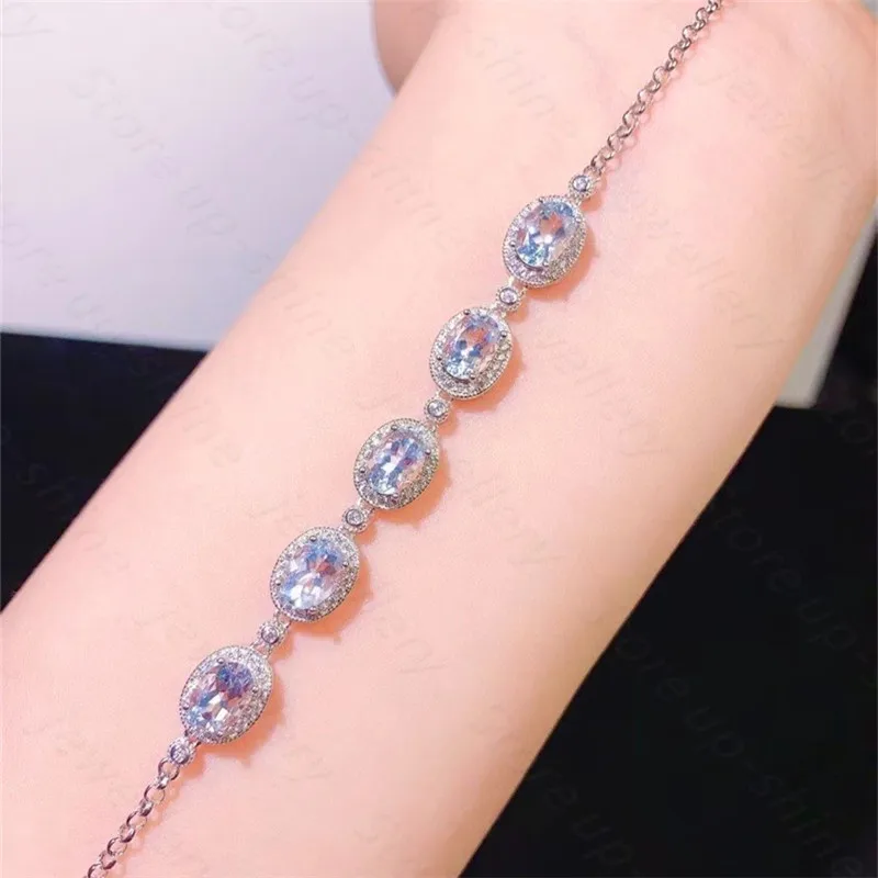 Summer new style 925 silver inlaid natural aquamarine bracelet, women's bracelet, fine inlaid, luxurious and bright
Summer new style 925 silver inlaid natural aquamarine bracelet, women's bracelet, fine inlaid, luxurious and bright