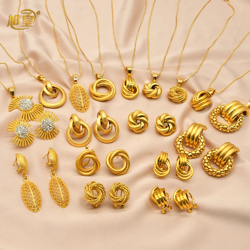 XUHUANG Fashion Vintage Necklace Earrings Sets For Women Big Geometric Plated Necklace Drop Earrings 2022 Trendy Jewellery Gifts
XUHUANG Fashion Vintage Necklace Earrings Sets For Women Big Geometric Plated Necklace Drop Earrings 2022 Trendy Jewellery Gifts