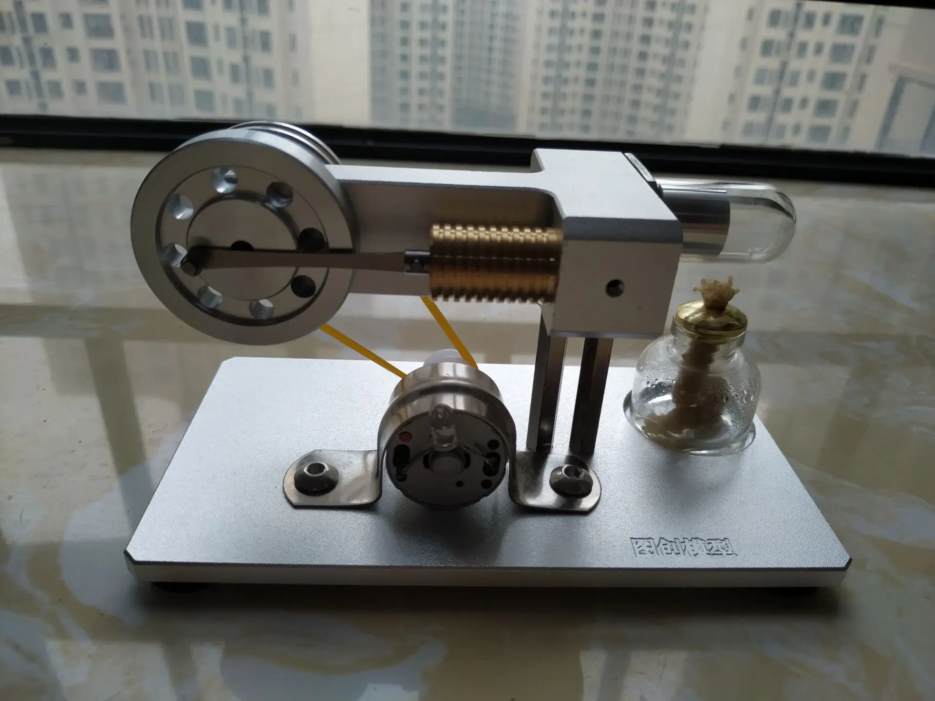 Stirling Engine Model Generator Steam Engine Miniature Birthday Gift Scientific Experiment Toy
Stirling Engine Model Generator Steam Engine Miniature Birthday Gift Scientific Experiment Toy