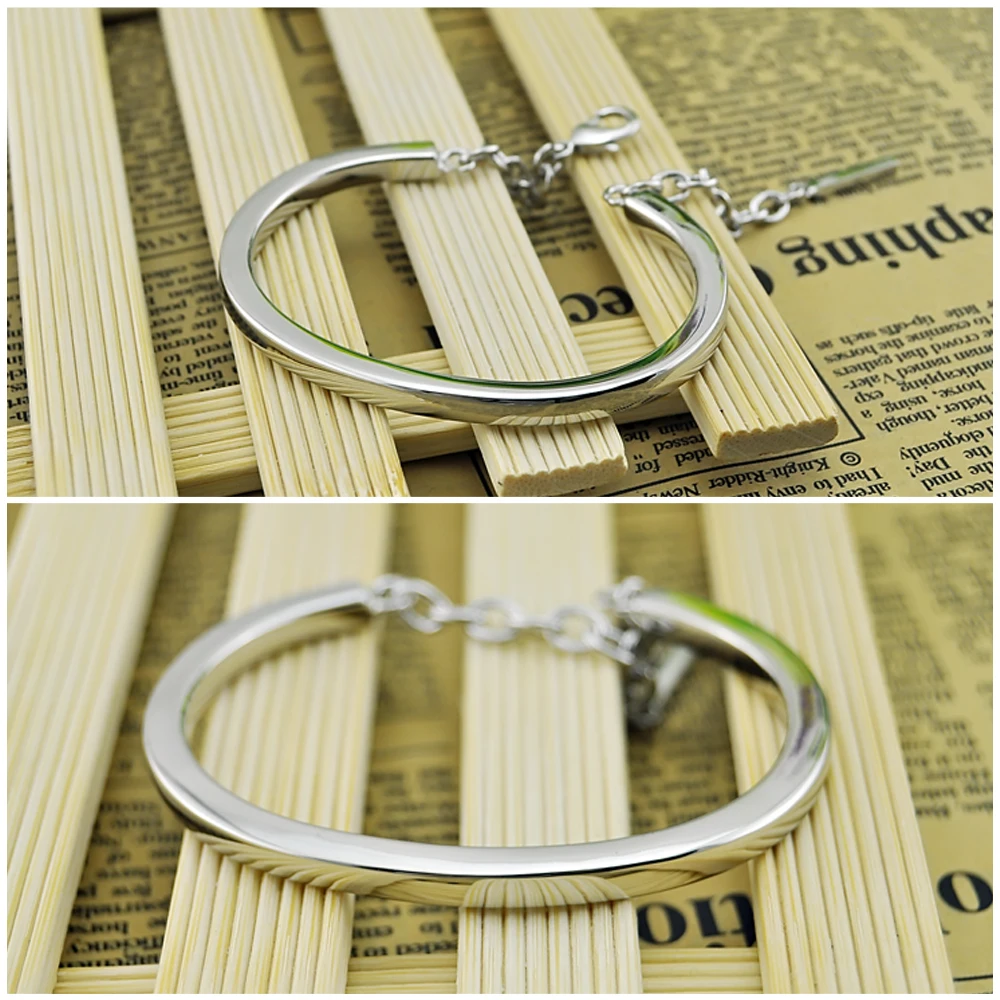 Корейский минималистичный браслет из стерлингового серебра 925 пробы для женщин, гладкий цилиндрический браслет, модный очаровательный ювелирный подарок
Корейский минималистичный браслет из стерлингового серебра 925 пробы для женщин, гладкий цилиндрический браслет, модный очаровательный ювелирный подарок