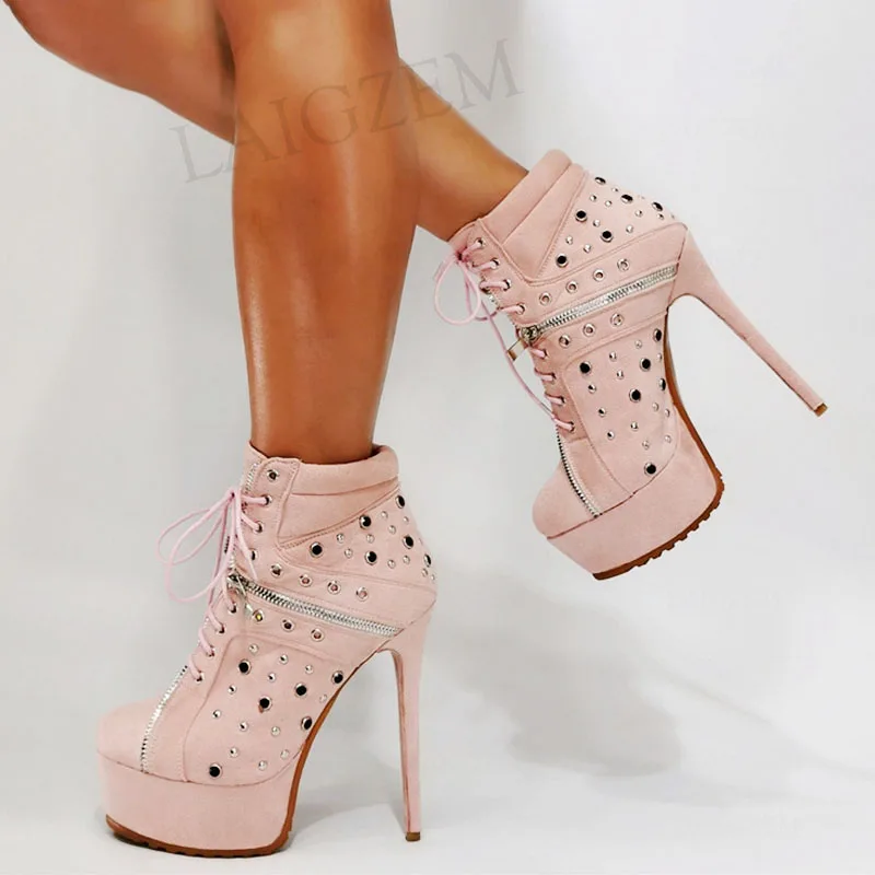 DOBANER Women Ankle Platform Boots Handmade Studded Booties Lace Up Faux Suede Bottes Shoes Woman Plus Size 43 44 46 47 50 52
DOBANER Women Ankle Platform Boots Handmade Studded Booties Lace Up Faux Suede Bottes Shoes Woman Plus Size 43 44 46 47 50 52
