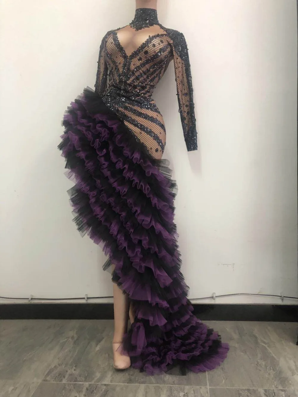 Singer evening dress party girl nightclub bar women stage dance costume long dresses
Singer evening dress party girl nightclub bar women stage dance costume long dresses