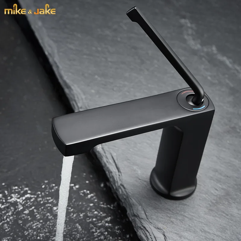 Matte black basin faucet bathroom hot and cold brass square tap single handle black faucet basin sink crane bathroom metal tap
Matte black basin faucet bathroom hot and cold brass square tap single handle black faucet basin sink crane bathroom metal tap
