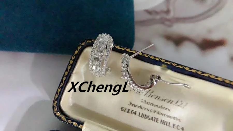 2020 New Fashion 18K(AU750) Real gold 0.6ct Diamond Earring Jewerly for Lady&Women&Party&Wedding
2020 New Fashion 18K(AU750) Real gold 0.6ct Diamond Earring Jewerly for Lady&Women&Party&Wedding