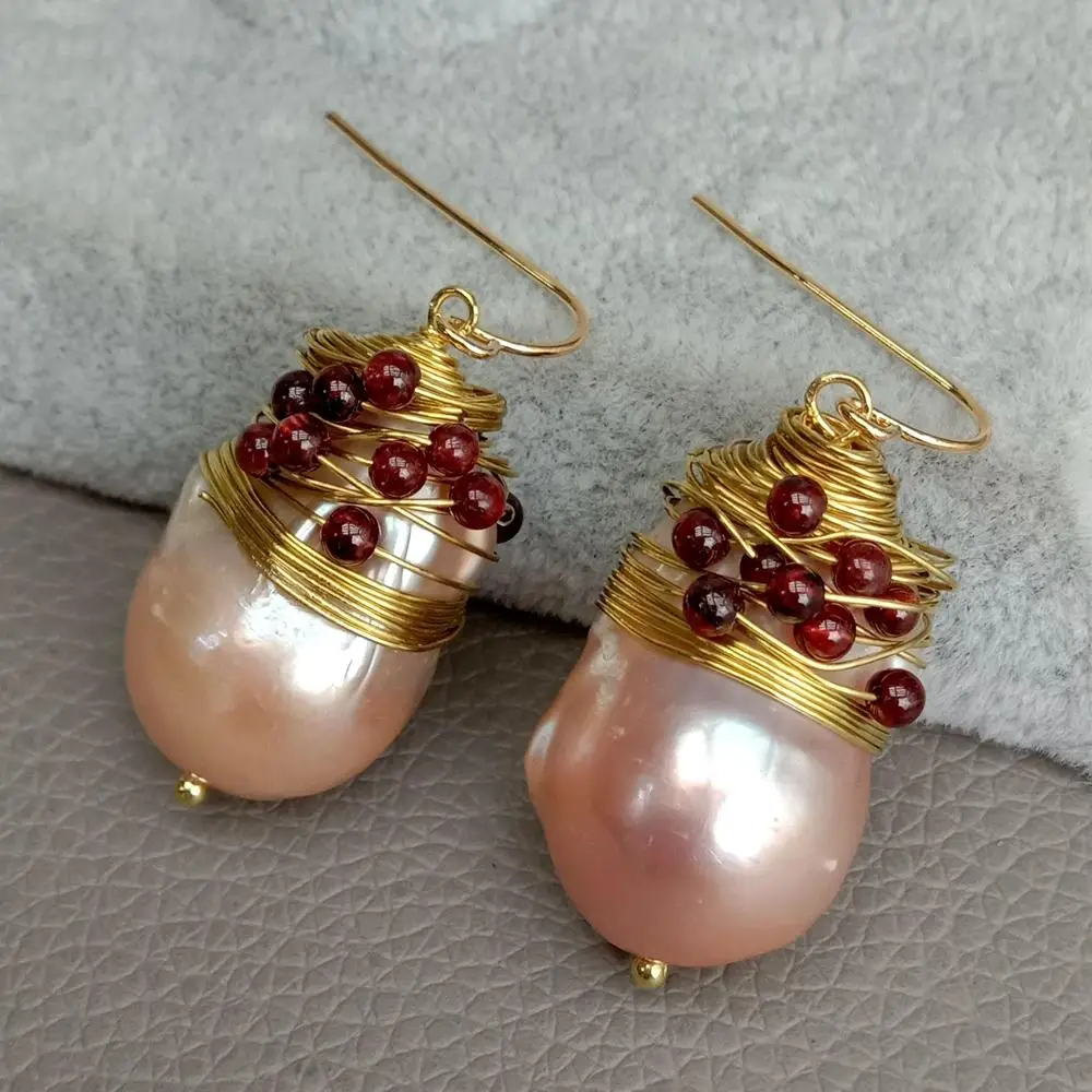 YYGEM Natural 16x26MM pink Nucleated Flameball Baroque Pearl pearl drop baroque hook earrings wholesale bead luxury for women
YYGEM Natural 16x26MM pink Nucleated Flameball Baroque Pearl pearl drop baroque hook earrings wholesale bead luxury for women