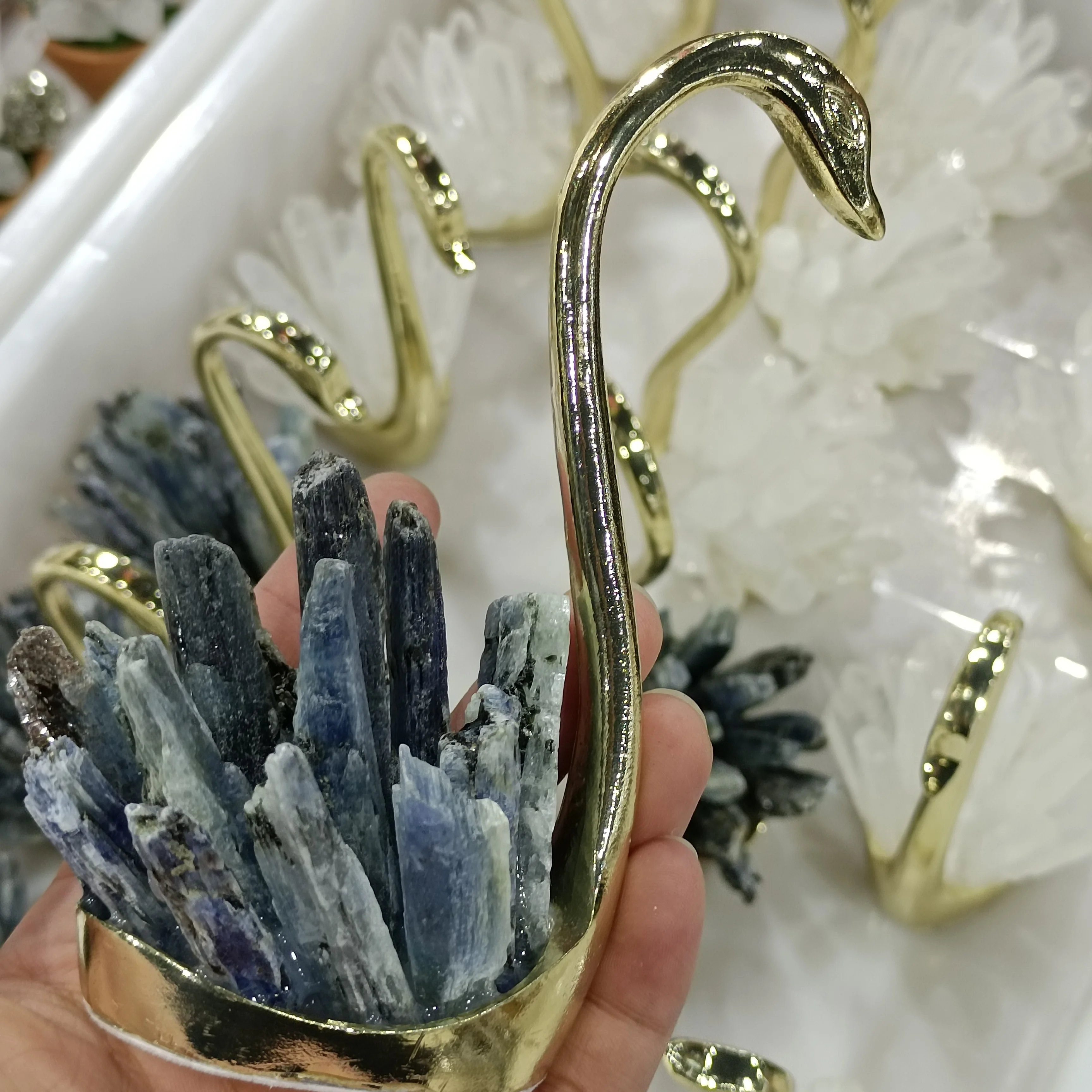 Натуральный Необработанный кристалл, фиолетовая слюда, гравий, камни lepidolite, бриллианты, 100 г
Натуральный Необработанный кристалл, фиолетовая слюда, гравий, камни lepidolite, бриллианты, 100 г