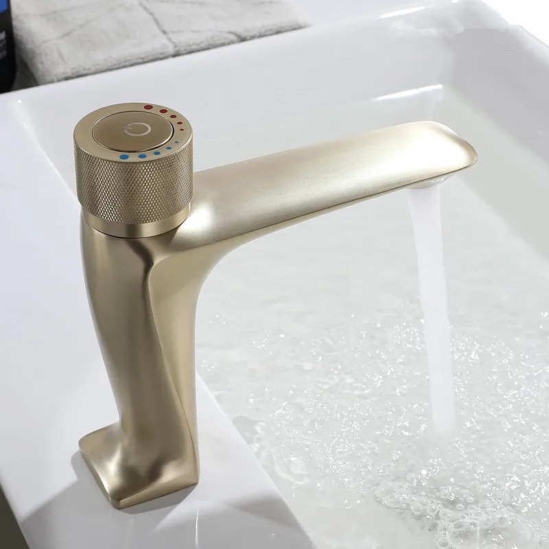 Basin Faucet Soild Brass Hot & Cold Bathroom Sink Mixer Crane Tap Single Handle Deck Mounted Faucet Brushed Gold/Gun Grey
Basin Faucet Soild Brass Hot & Cold Bathroom Sink Mixer Crane Tap Single Handle Deck Mounted Faucet Brushed Gold/Gun Grey