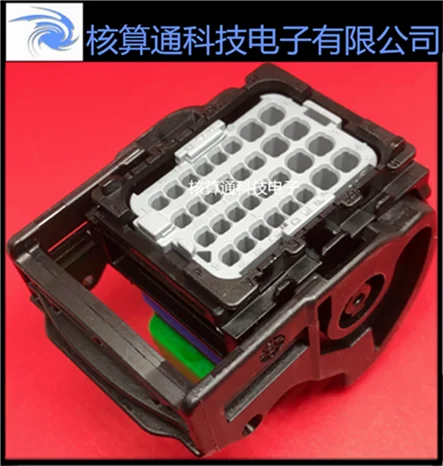 A sell 0643191218 643191218, 64319-1218, the original 32 pin casing connectors 1 PCS can order 10 PCS a pack
A sell 0643191218 643191218, 64319-1218, the original 32 pin casing connectors 1 PCS can order 10 PCS a pack