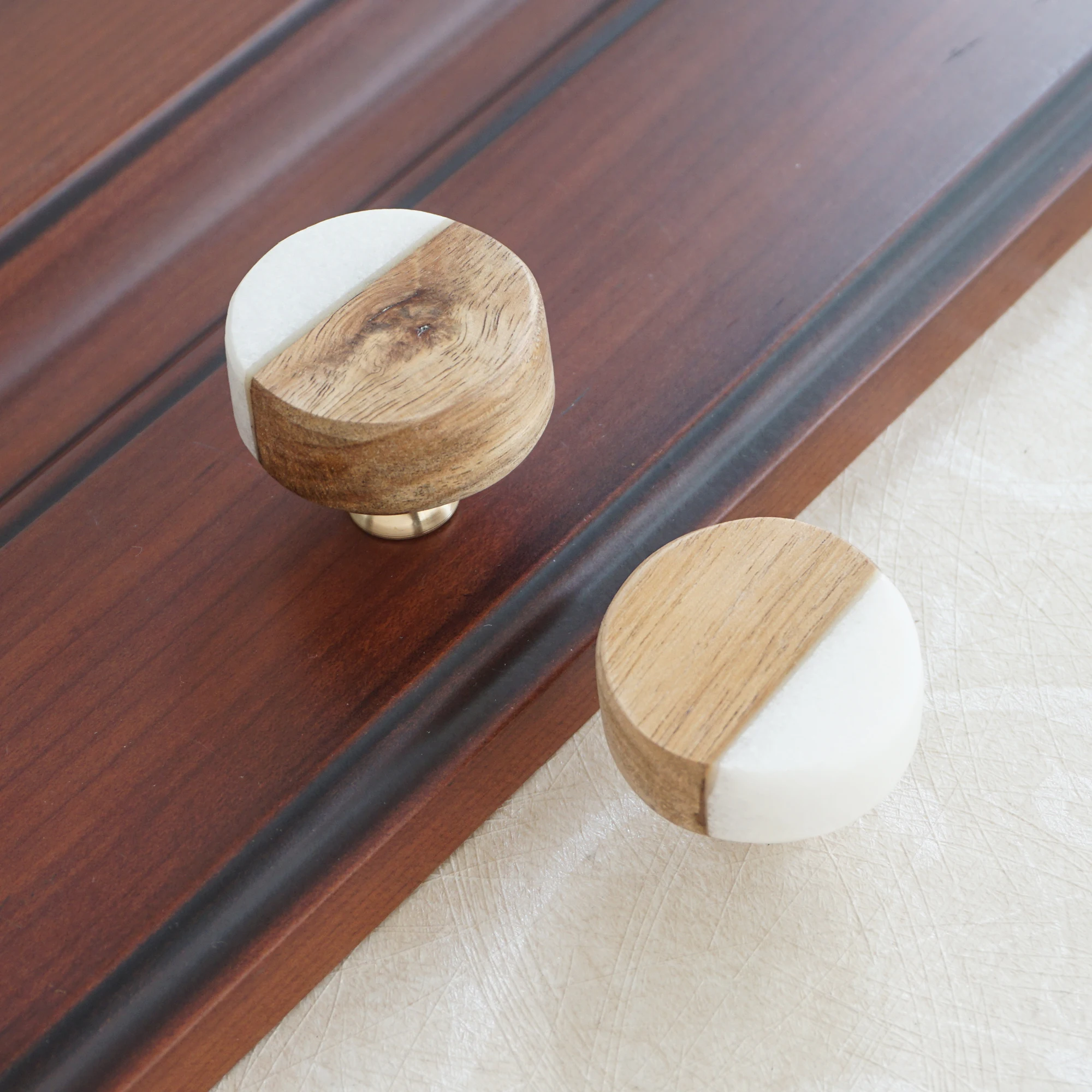 Copper Drawer Knobs Wooden Dresser Pulls White Stone Kitchen Cabinet Knob Round Wardrobe Door Handle Modern Closet Knob Hardware
Copper Drawer Knobs Wooden Dresser Pulls White Stone Kitchen Cabinet Knob Round Wardrobe Door Handle Modern Closet Knob Hardware