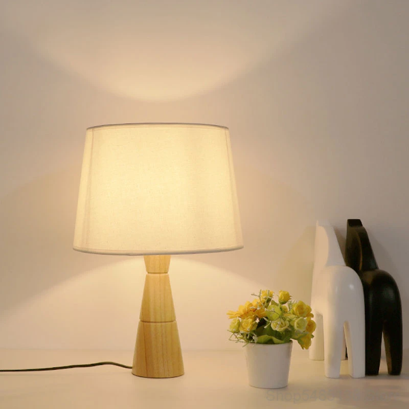 Nordic Creative Simple Table Lamp Solid Wood Cloth Cover Living Room Bedroom Study Cafe Desk Desk Bar LED Decoration Table Lamp
Nordic Creative Simple Table Lamp Solid Wood Cloth Cover Living Room Bedroom Study Cafe Desk Desk Bar LED Decoration Table Lamp