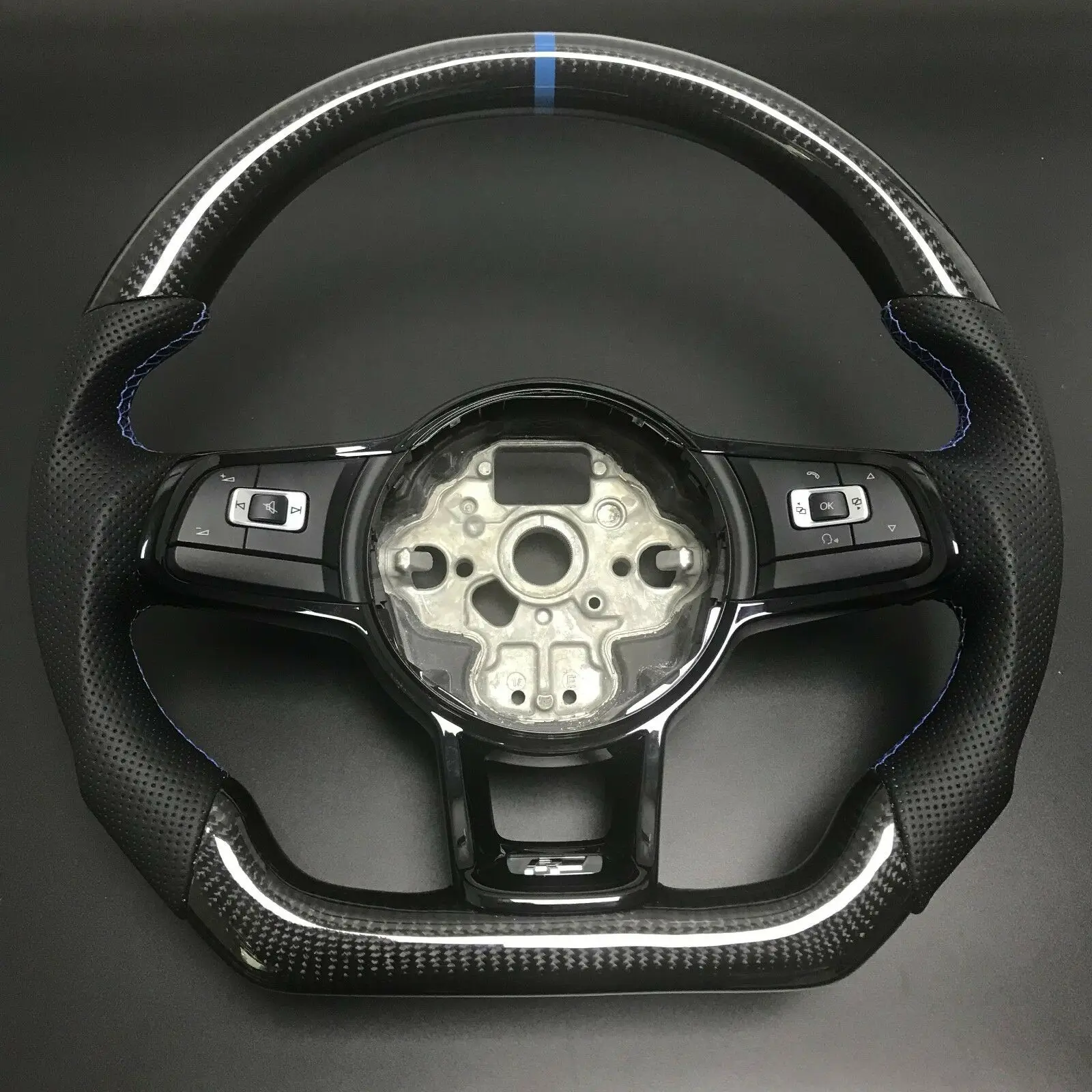 Сменное Автомобильное рулевое колесо из углеродного волокна под заказ для VW Golf 7 GTI Golf R MK7 Jetta Passat Polo GTI Scirocco 2014-2018
Сменное Автомобильное рулевое колесо из углеродного волокна под заказ для VW Golf 7 GTI Golf R MK7 Jetta Passat Polo GTI Scirocco 2014-2018