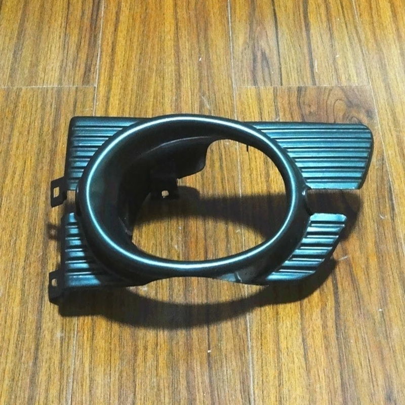 1Pcs Right Side Front Fog Light Cover Fog Lamp Bezel Trim for Honda Accord 4Door 1998-2002
1Pcs Right Side Front Fog Light Cover Fog Lamp Bezel Trim for Honda Accord 4Door 1998-2002